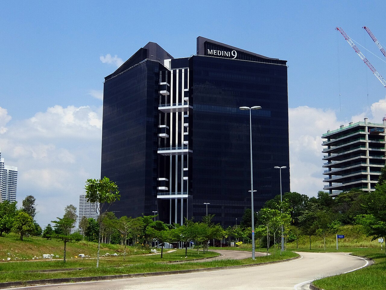 Medini 9 building area for business residence and Medini private transfer planning