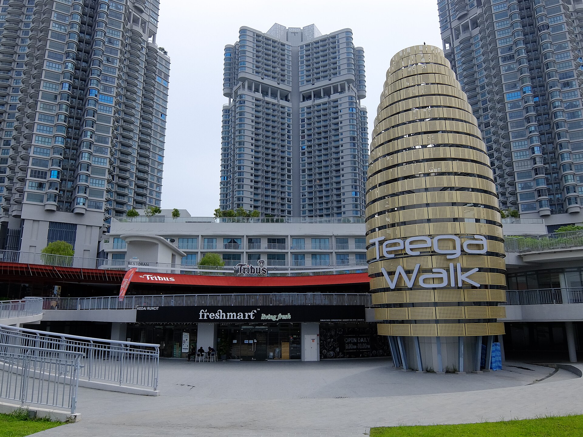 Teega Walk in the Puteri Harbour and Medini area for Nusajaya hotel transfers